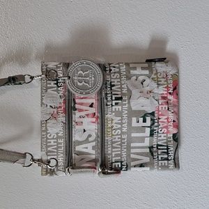 Robin Ruth Nashville crossbody purse 8" x 6.5" adjustable strap floral bag.